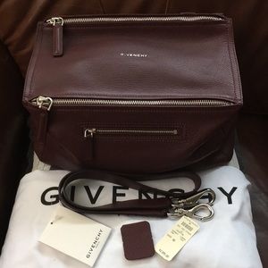 💯Authentic Givenchy Pandora Medium Bag